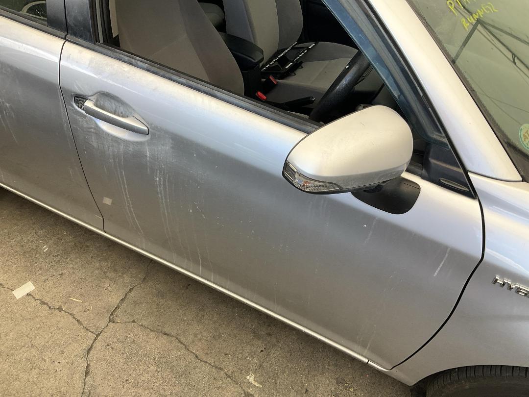 Photo '3' of Toyota Corolla Axio Hybrid Photo '3' of Toyota Corolla Axio Hybrid