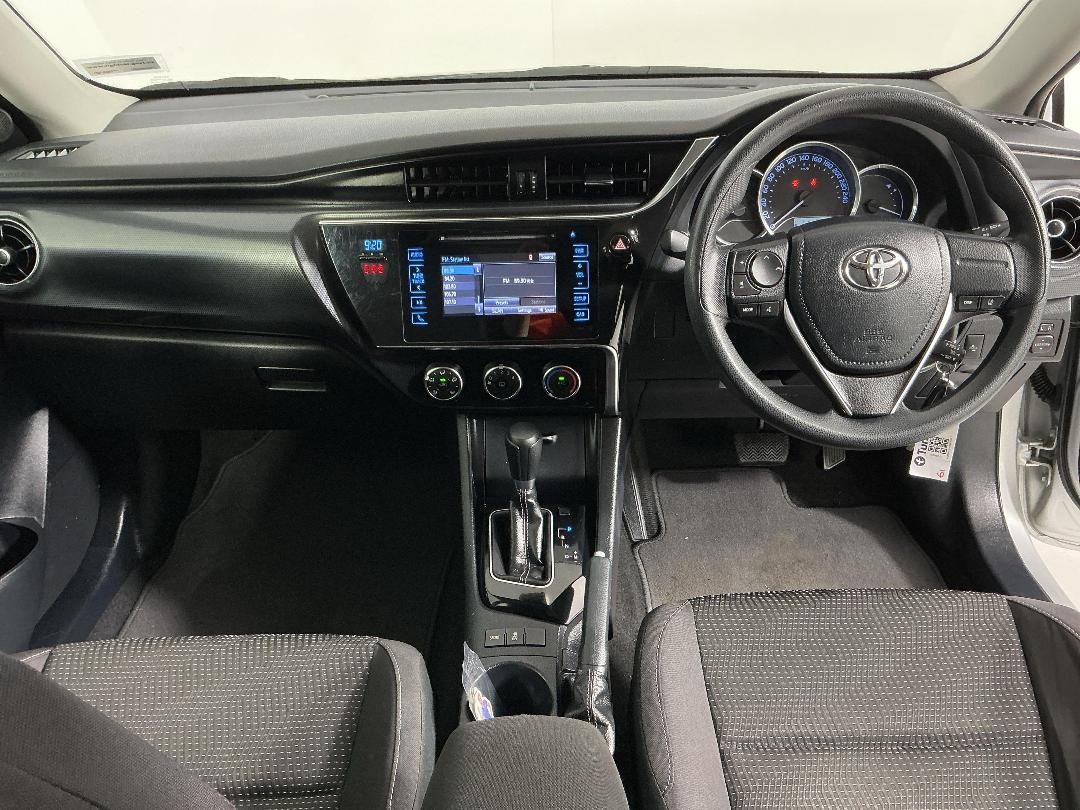 Photo '17' of Toyota Corolla