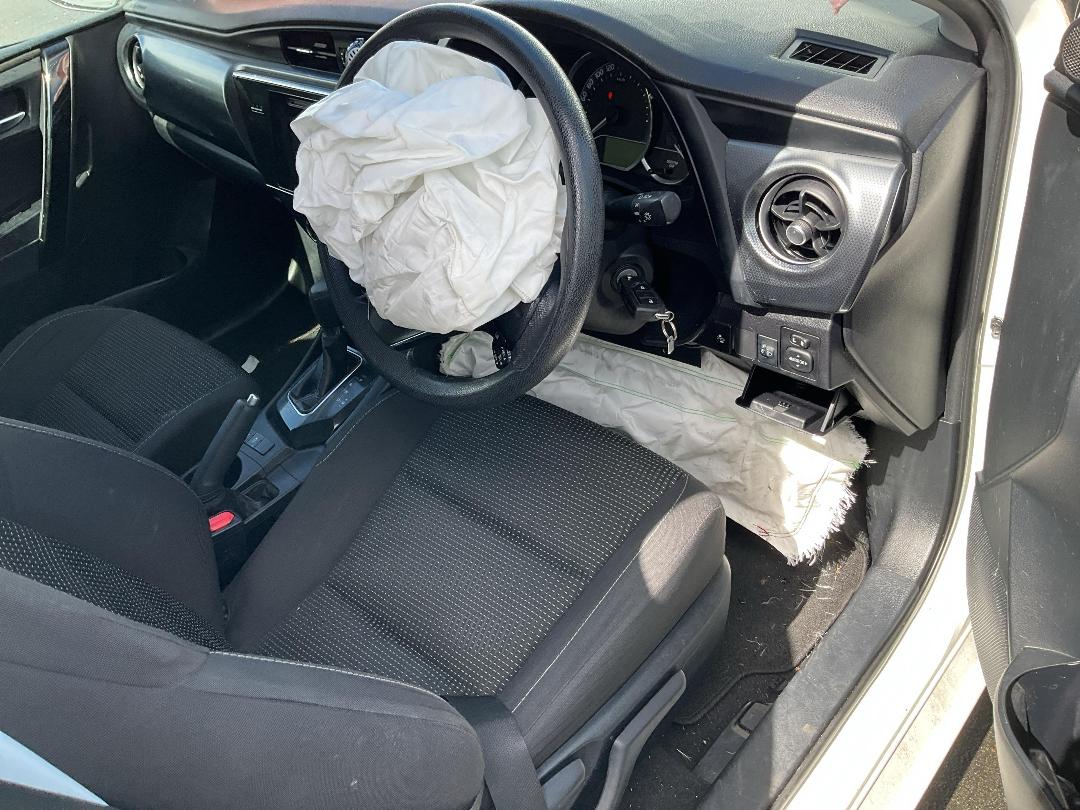 Photo '12' of Toyota Corolla GX