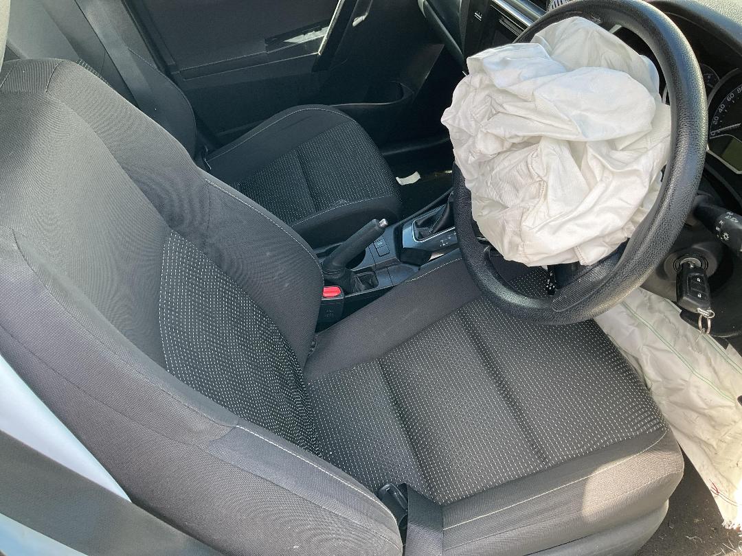 Photo '14' of Toyota Corolla GX