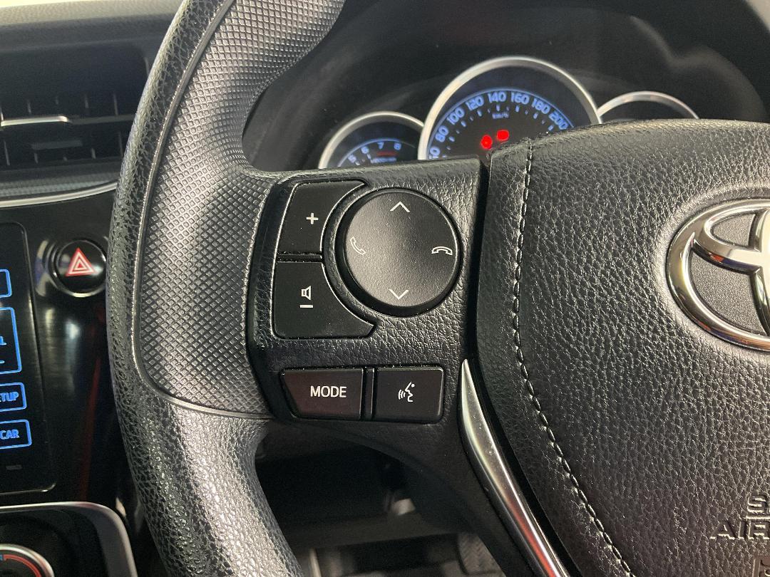 Photo '26' of Toyota Corolla