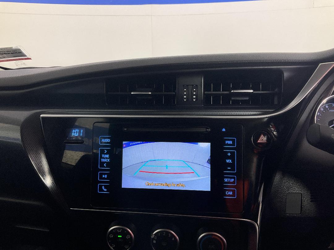 Photo '30' of Toyota Corolla