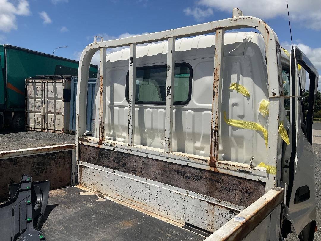 Photo '27' of Toyota Dyna Flat Deck Photo '27' of Toyota Dyna Flat Deck