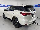 Thumbnail '5' of Toyota Fortuner