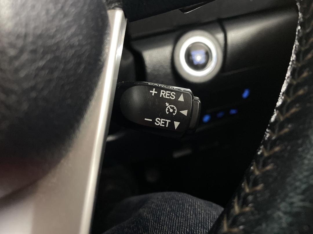 Photo '29' of Toyota Fortuner