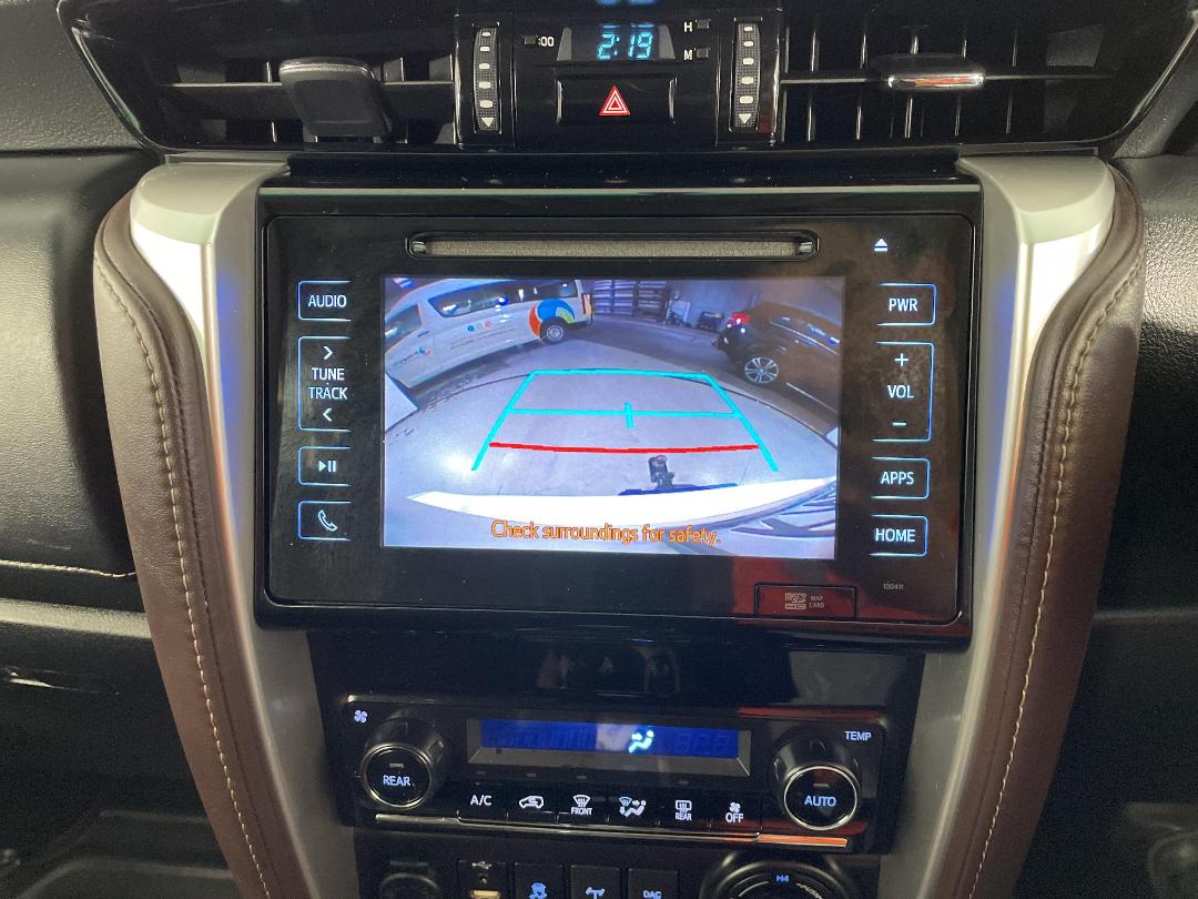 Photo '31' of Toyota Fortuner