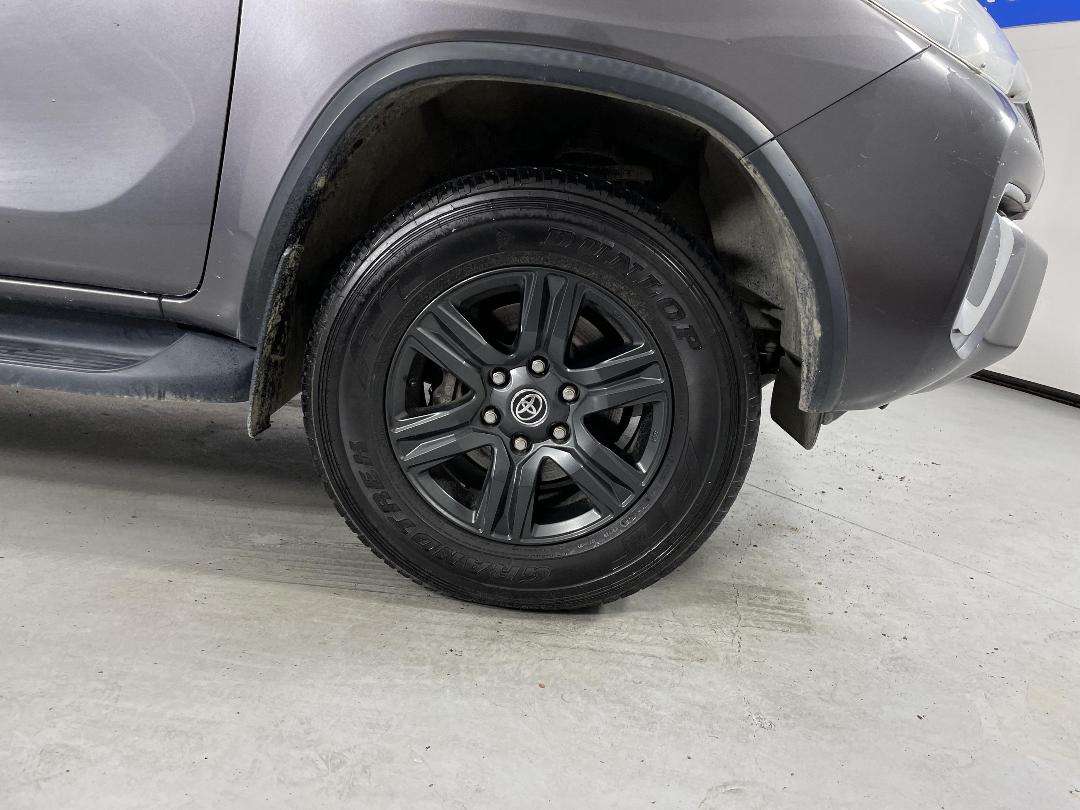 Photo '9' of Toyota Fortuner Photo '9' of Toyota Fortuner