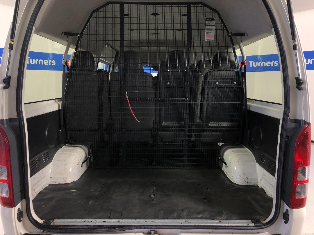 Photo '14' of Toyota Hiace Photo '14' of Toyota Hiace