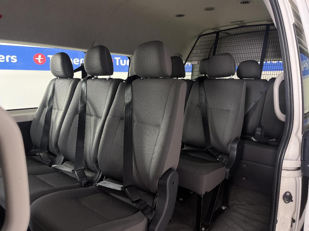 Photo '19' of Toyota Hiace