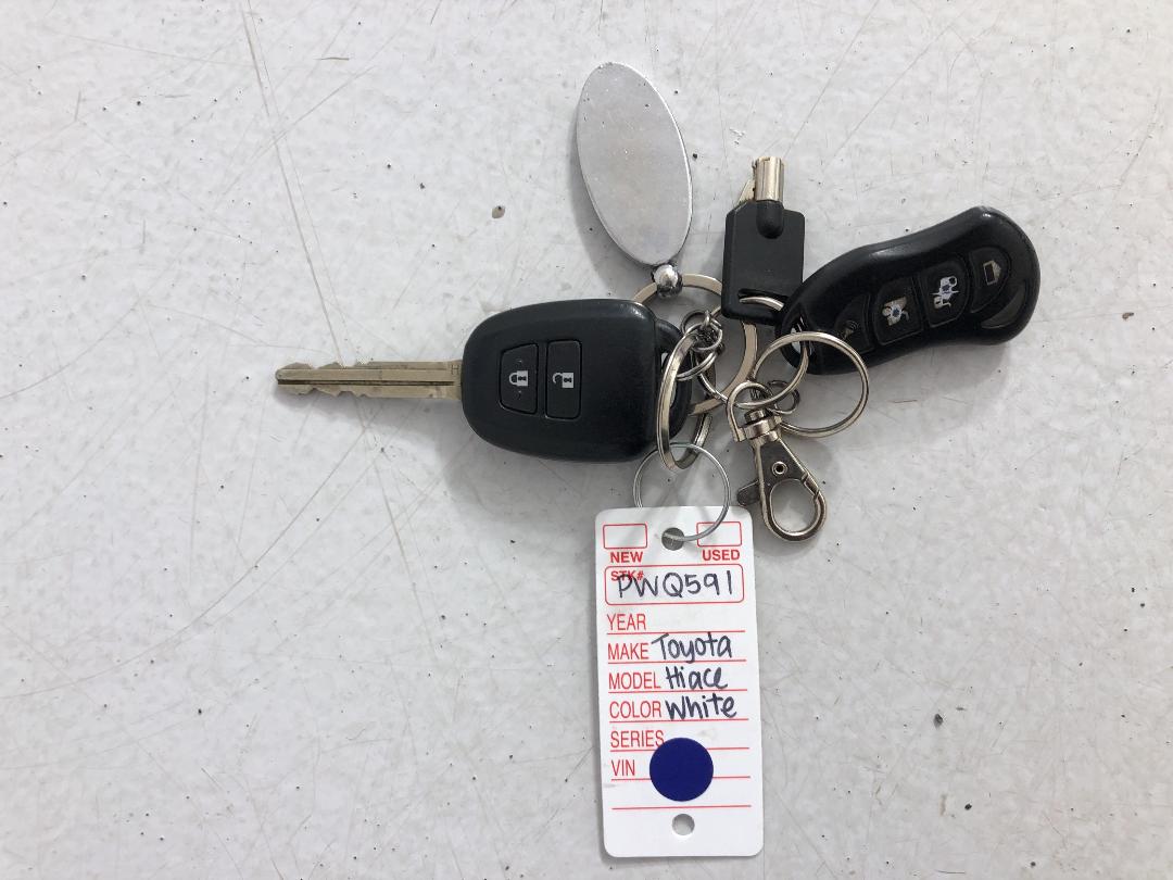 Photo '22' of Toyota Hiace Photo '22' of Toyota Hiace