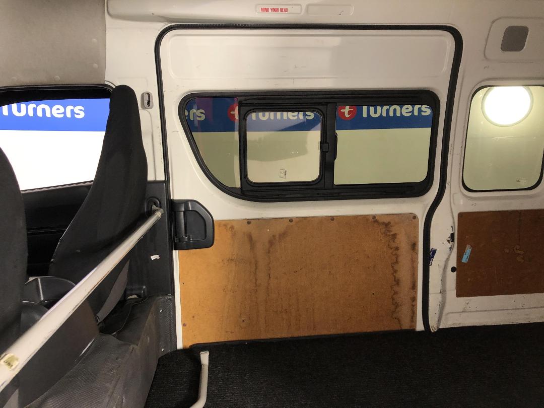 Photo '19' of Toyota Hiace Photo '19' of Toyota Hiace