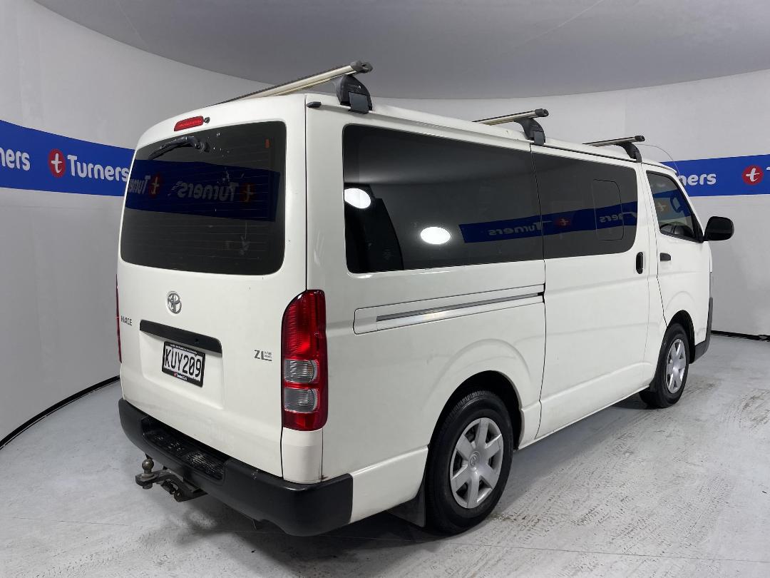 Photo '7' of Toyota Hiace