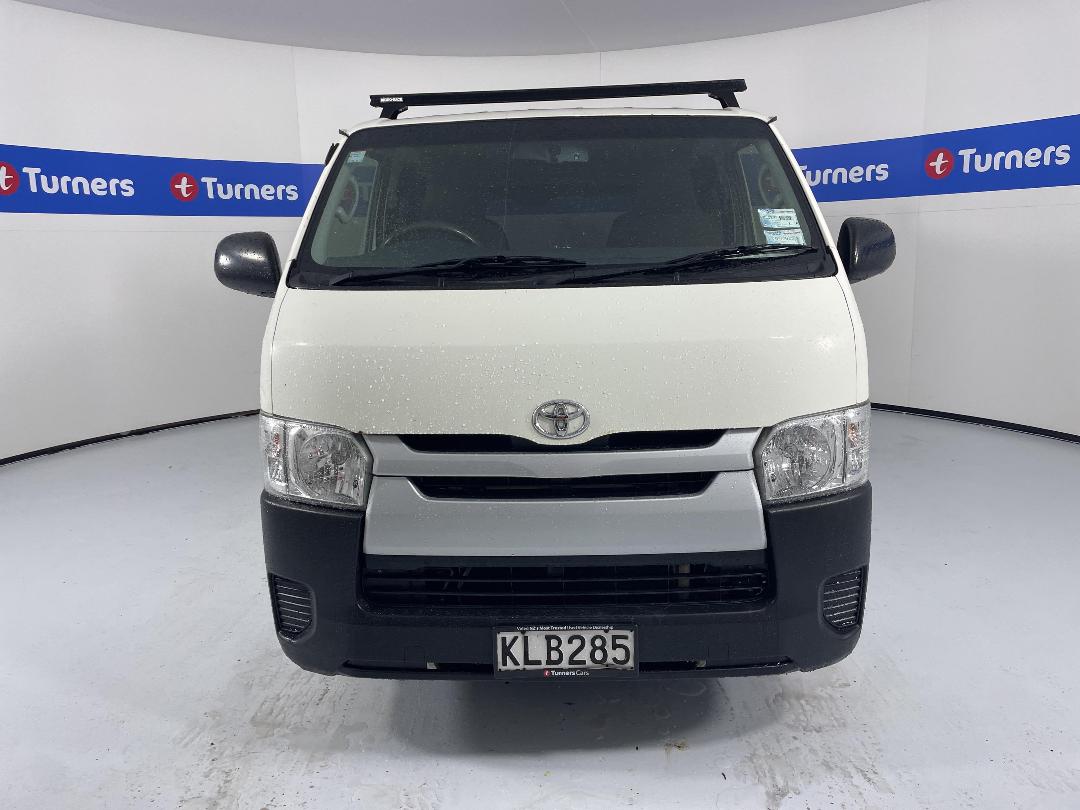 Photo '2' of Toyota Hiace