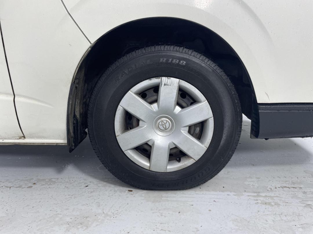 Photo '9' of Toyota Hiace