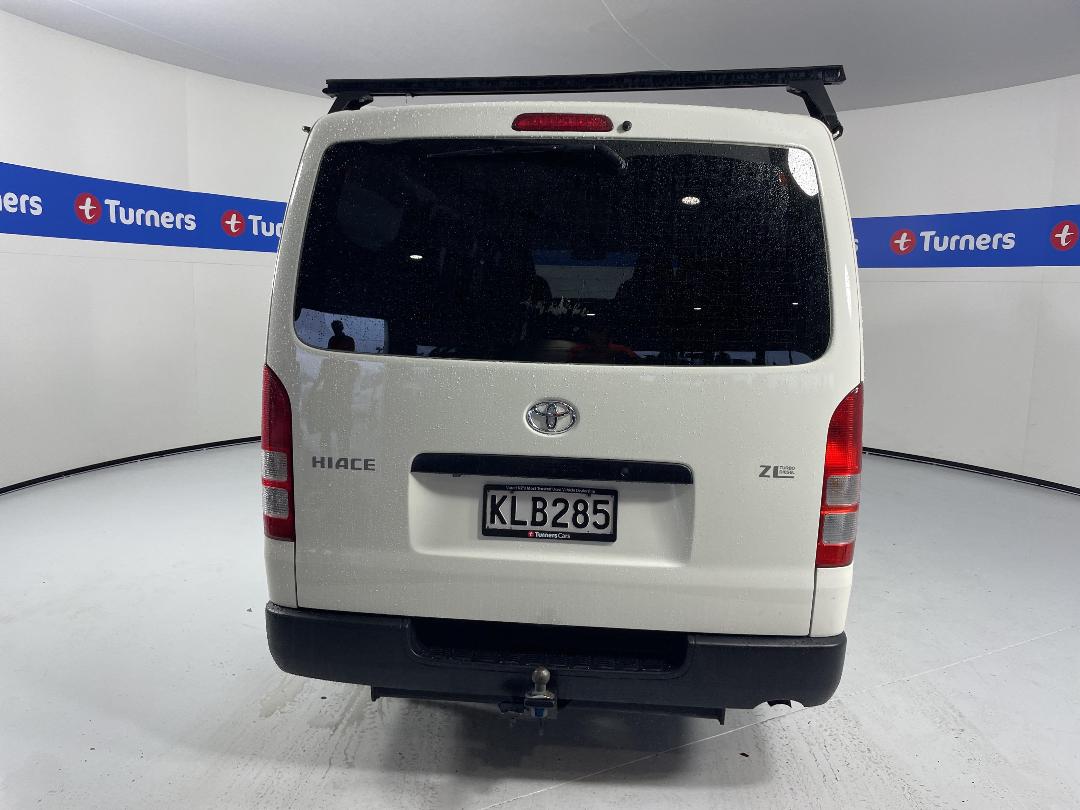 Photo '6' of Toyota Hiace