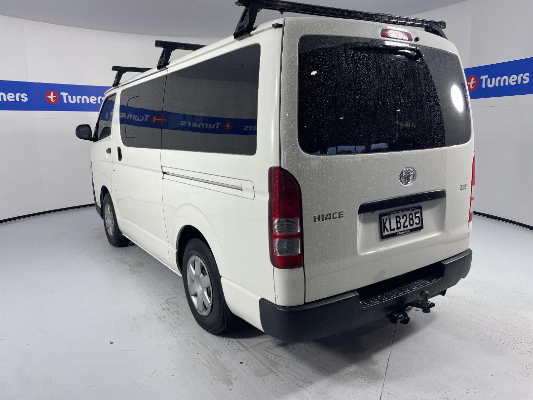 Photo '5' of Toyota Hiace