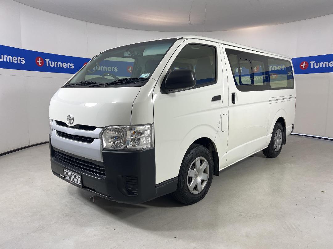 Photo '4' of Toyota Hiace