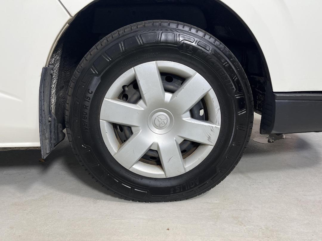 Photo '9' of Toyota Hiace