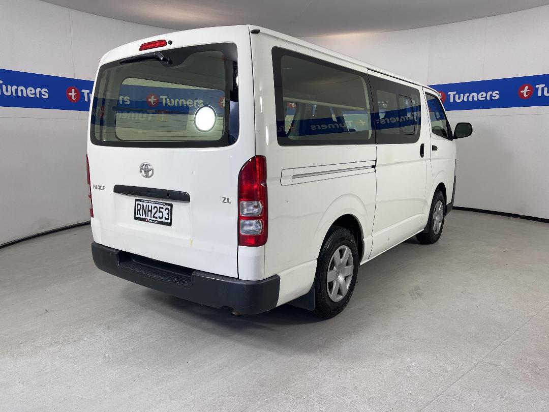 Photo '7' of Toyota Hiace