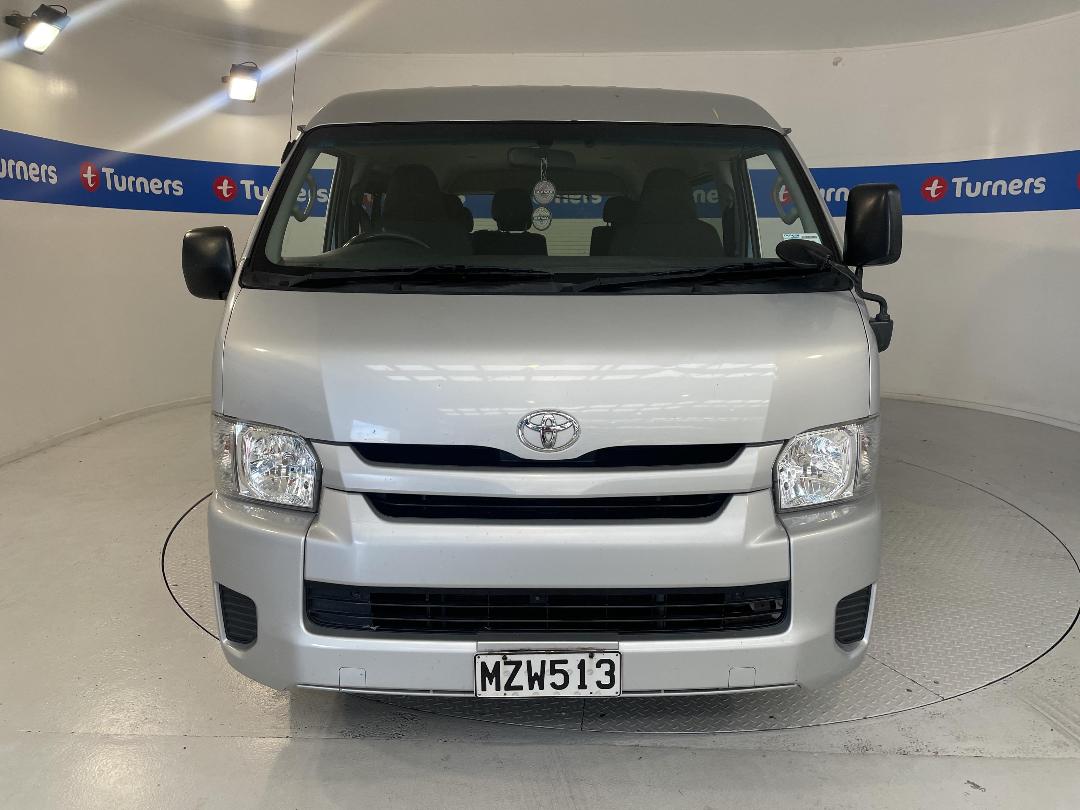 Photo '2' of Toyota Hiace