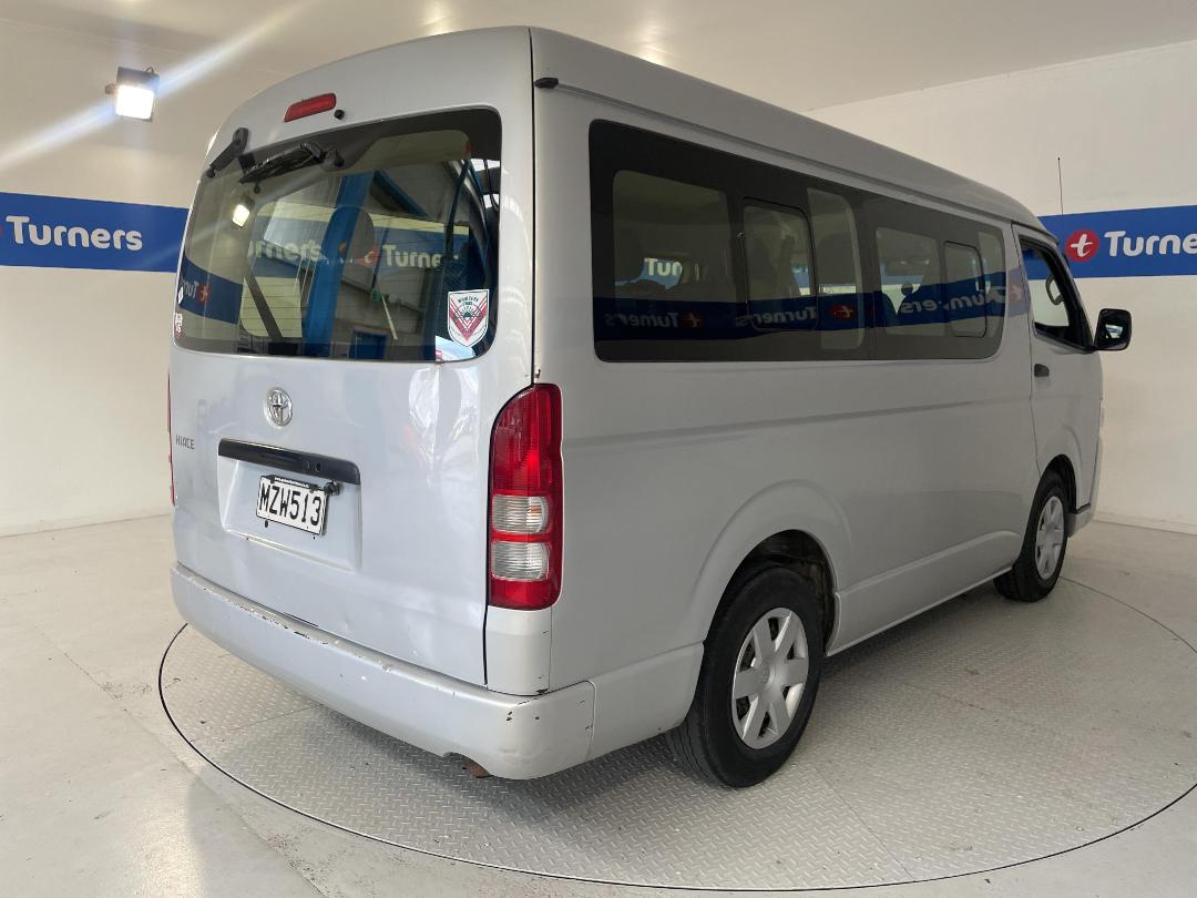 Photo '7' of Toyota Hiace