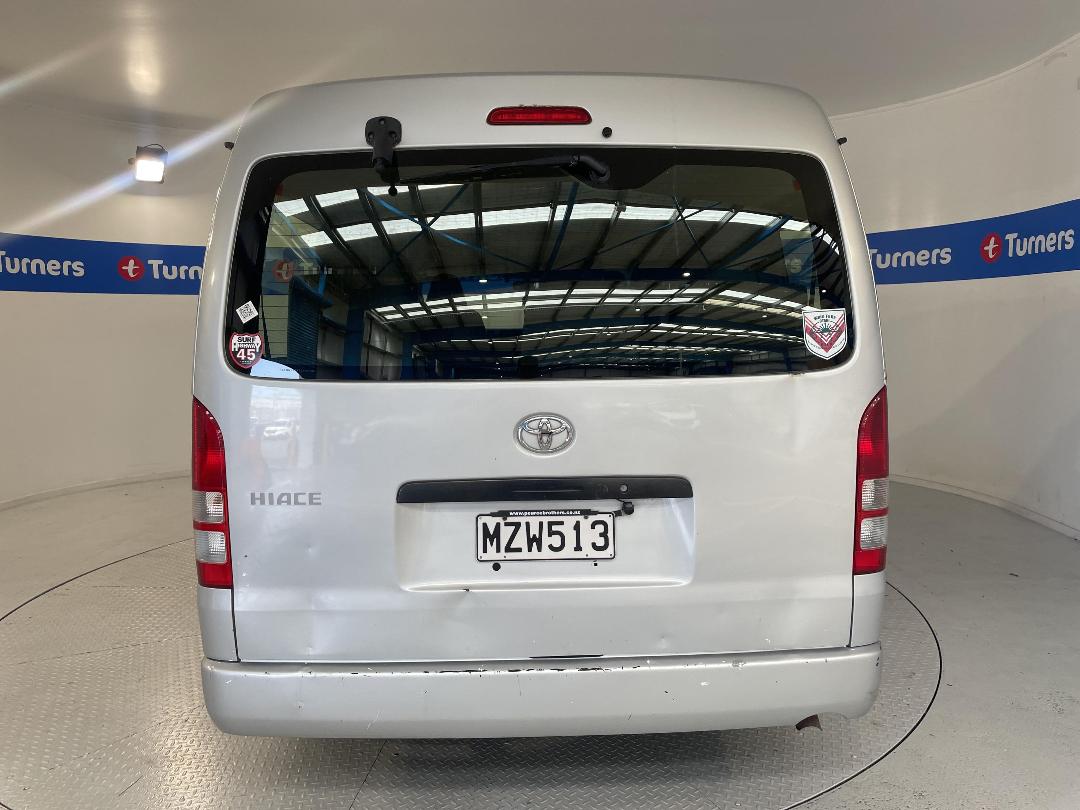 Photo '6' of Toyota Hiace