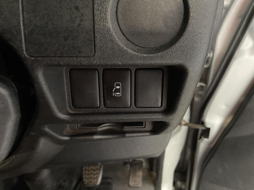 Photo '23' of Toyota Hiace