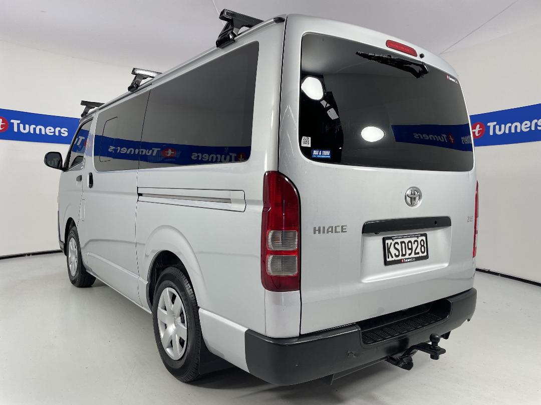 Photo '5' of Toyota Hiace Photo '5' of Toyota Hiace