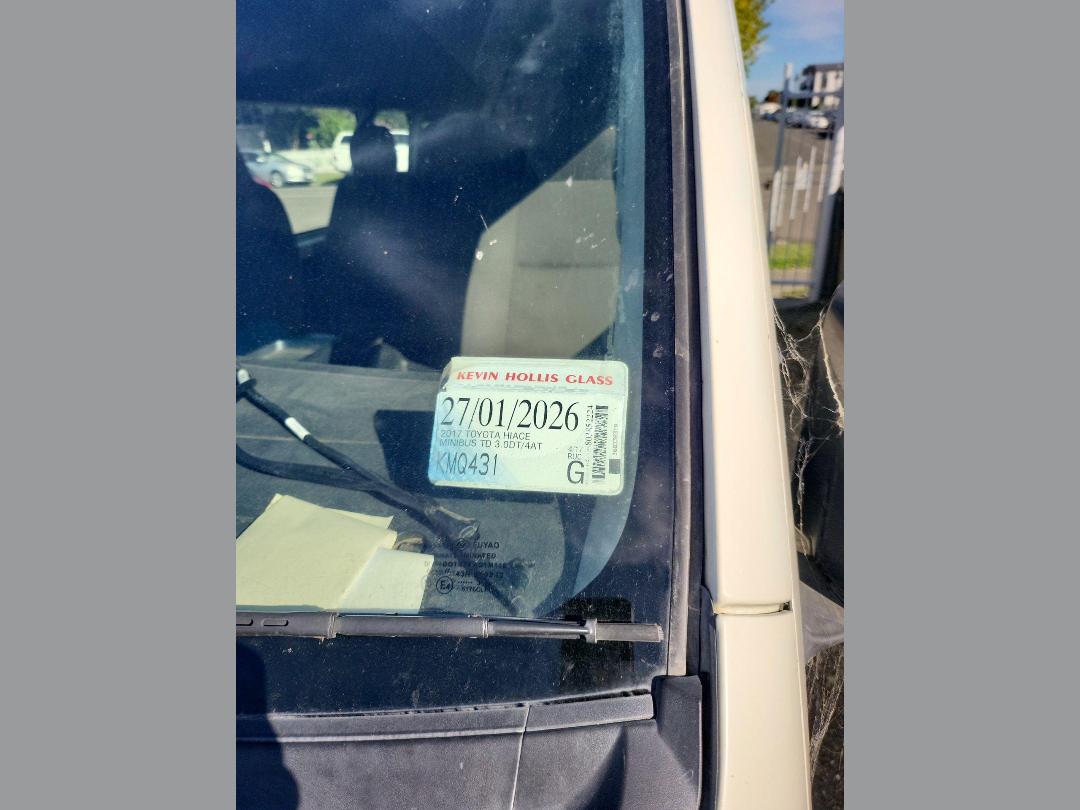 Photo '4' of Toyota Hiace Minibus TD