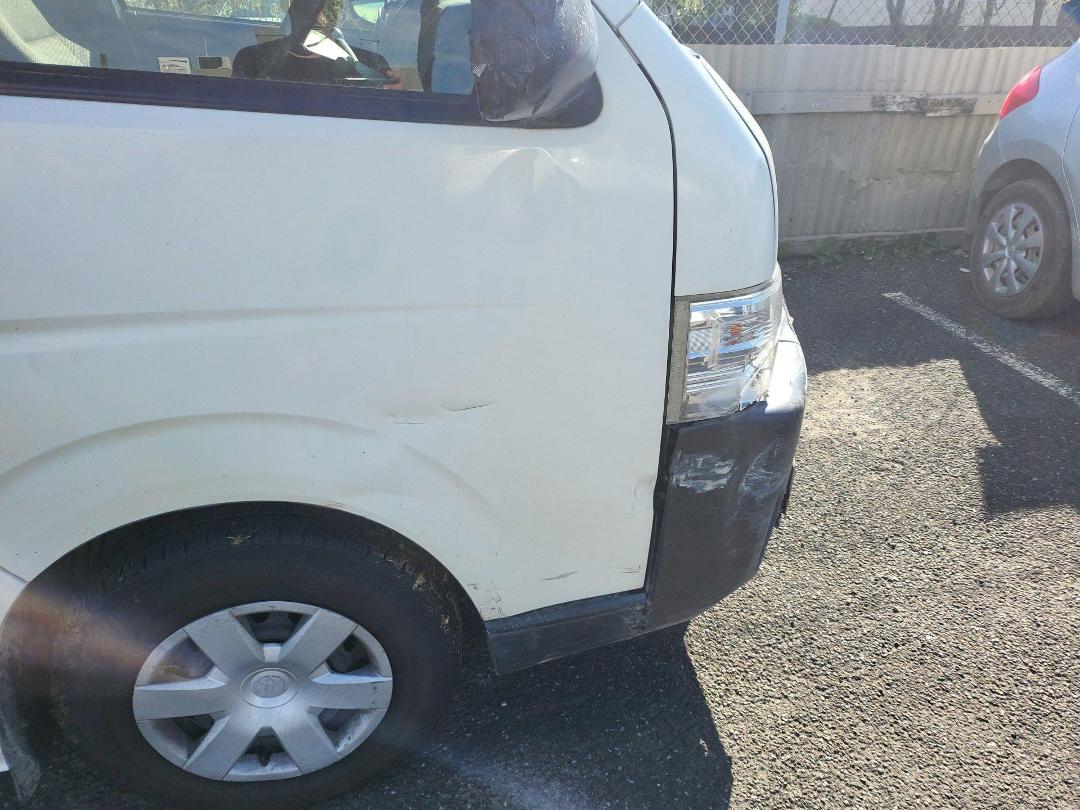 Photo '7' of Toyota Hiace Minibus TD