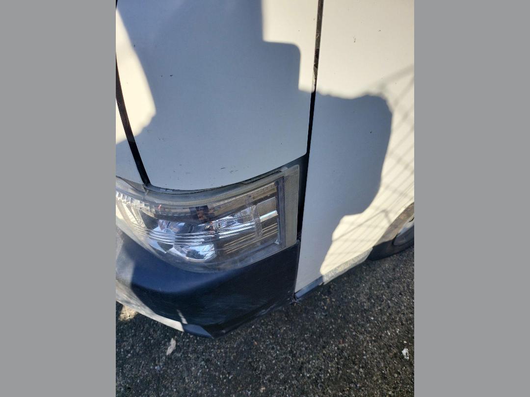 Photo '17' of Toyota Hiace Minibus TD