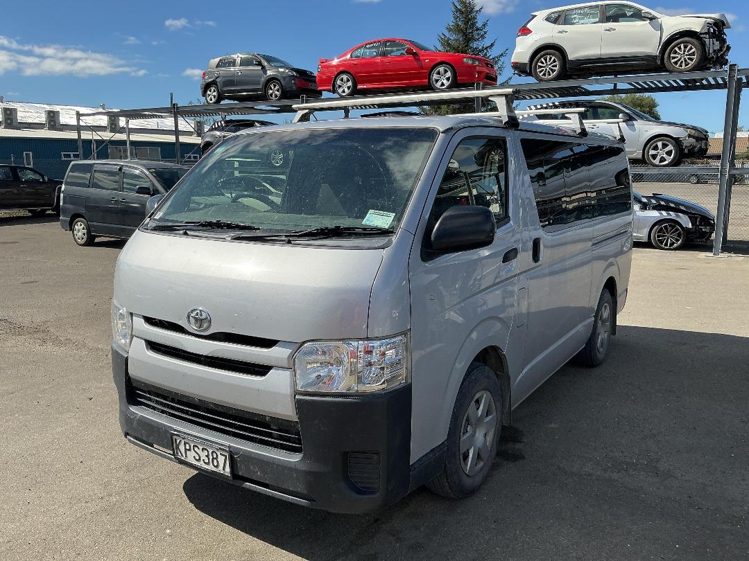 Photo '3' of Toyota Hiace ZL