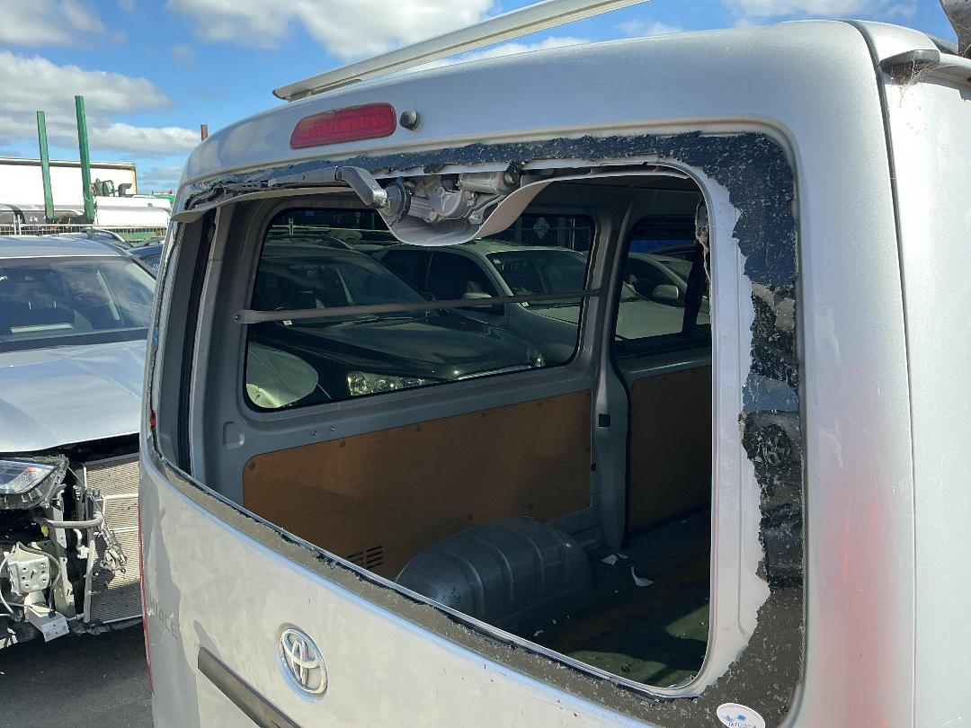 Photo '9' of Toyota Hiace ZL