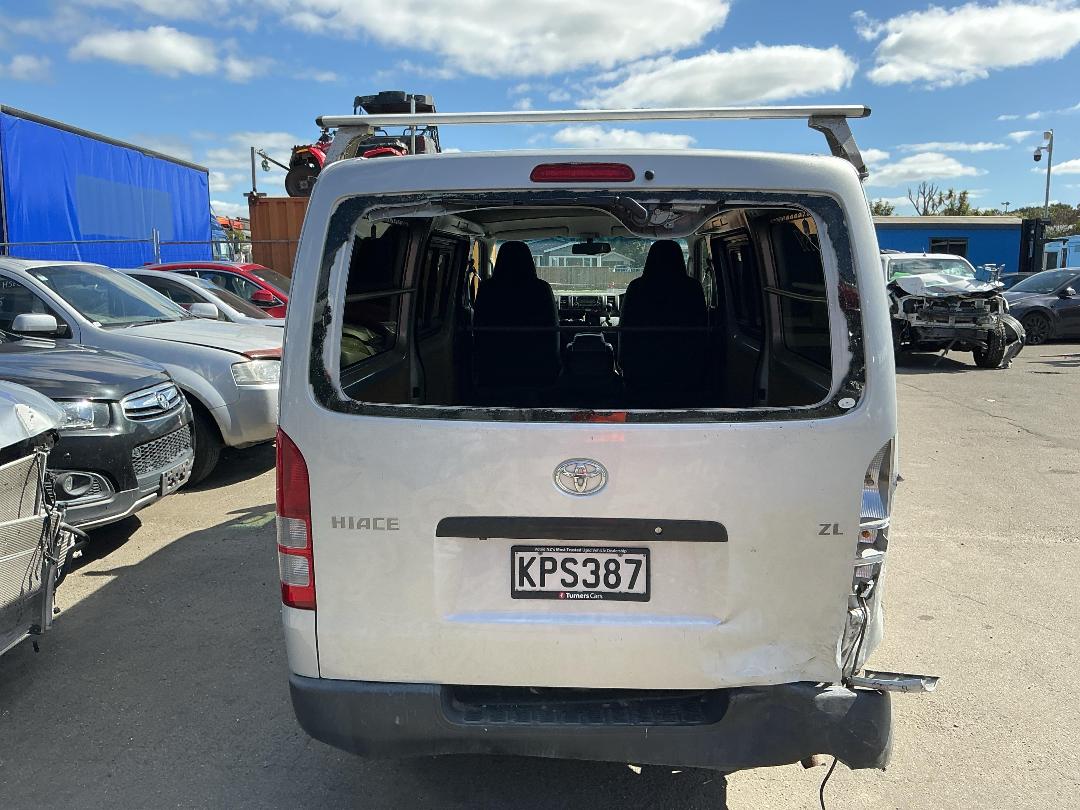Photo '5' of Toyota Hiace ZL