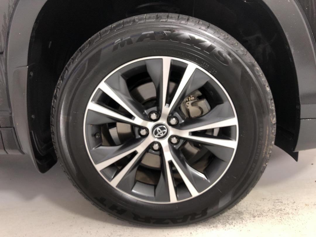 Photo '9' of Toyota Highlander Photo '9' of Toyota Highlander