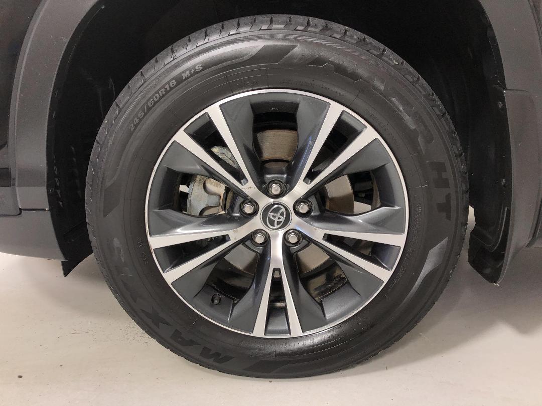 Photo '10' of Toyota Highlander Photo '10' of Toyota Highlander