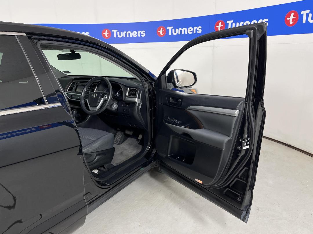 Photo '15' of Toyota Highlander