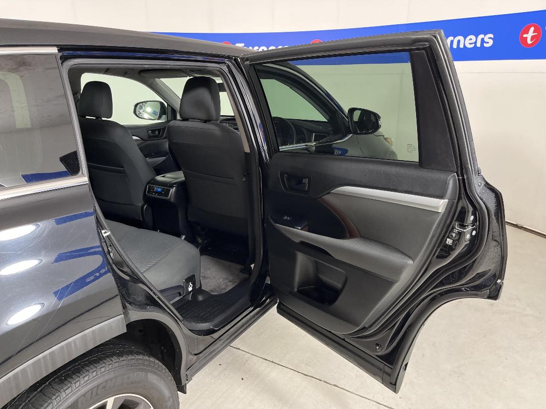 Photo '19' of Toyota Highlander