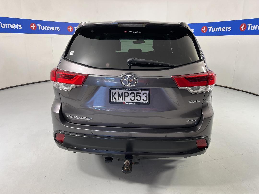 Photo '6' of Toyota Highlander