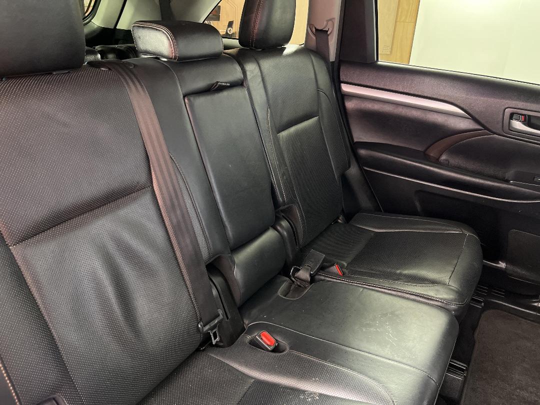 Photo '20' of Toyota Highlander