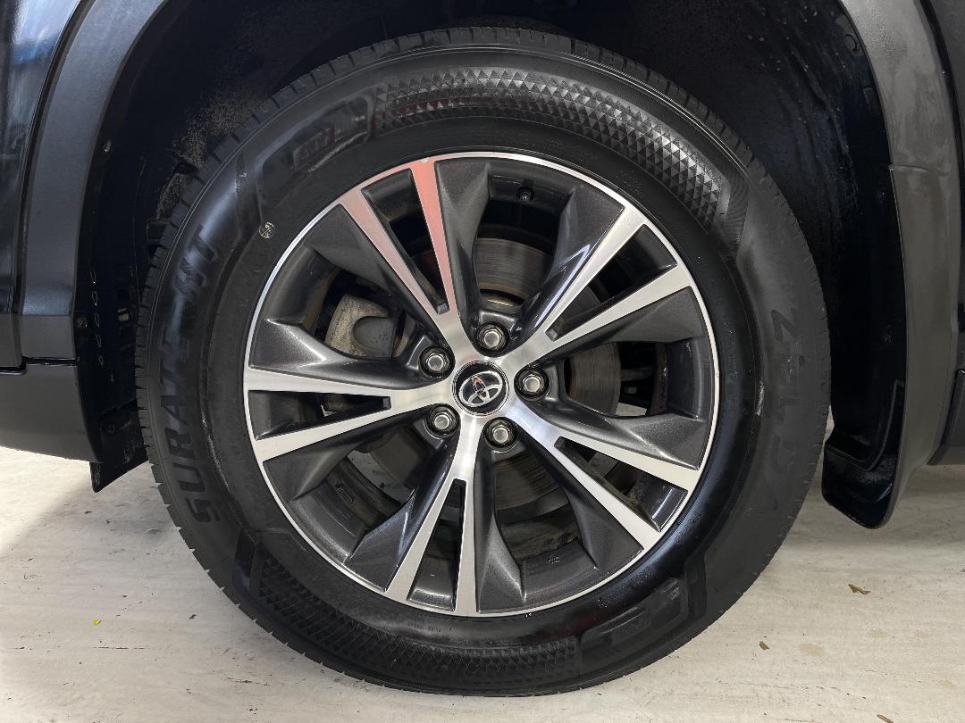 Photo '10' of Toyota Highlander