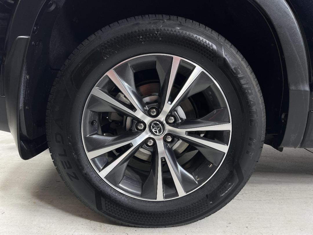 Photo '12' of Toyota Highlander