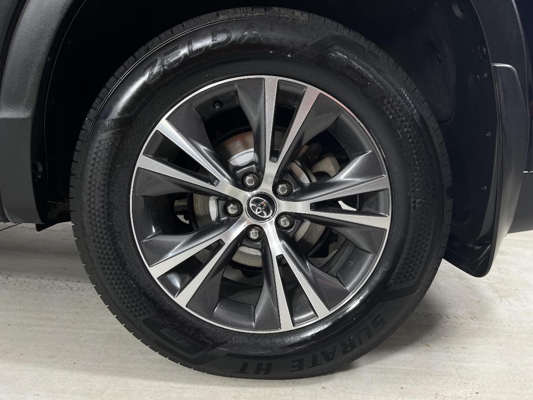 Photo '11' of Toyota Highlander