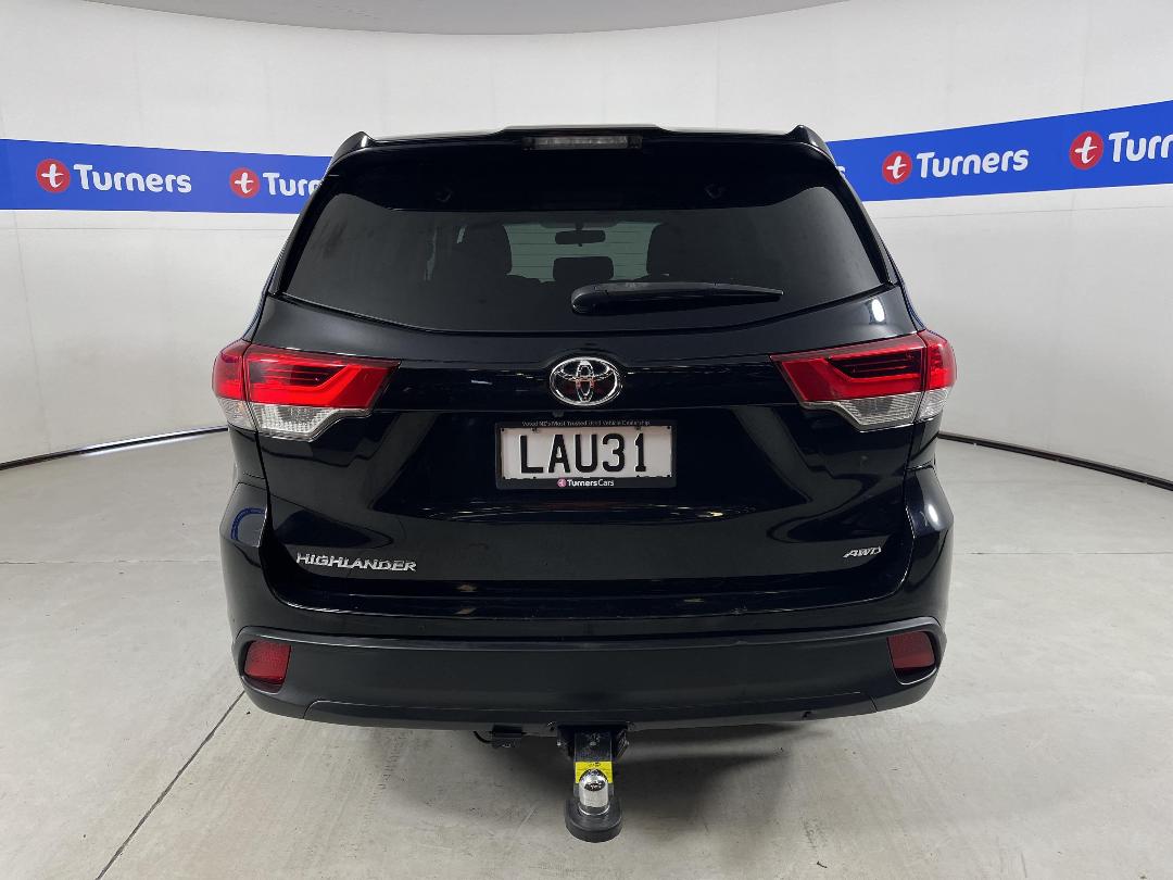 Photo '6' of Toyota Highlander