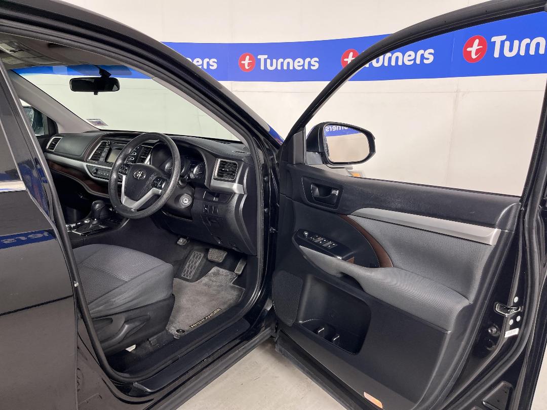 Photo '15' of Toyota Highlander