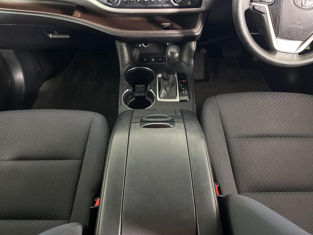 Photo '23' of Toyota Highlander