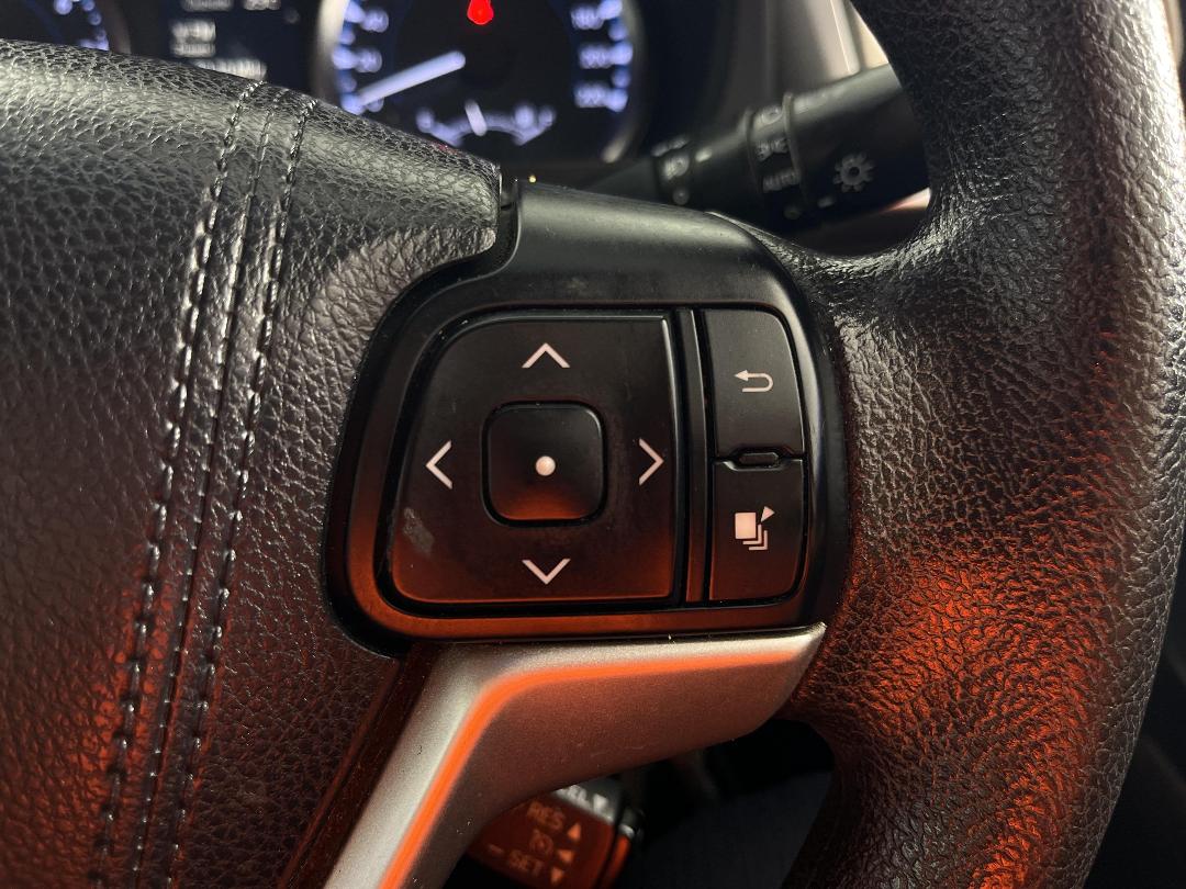 Photo '27' of Toyota Highlander