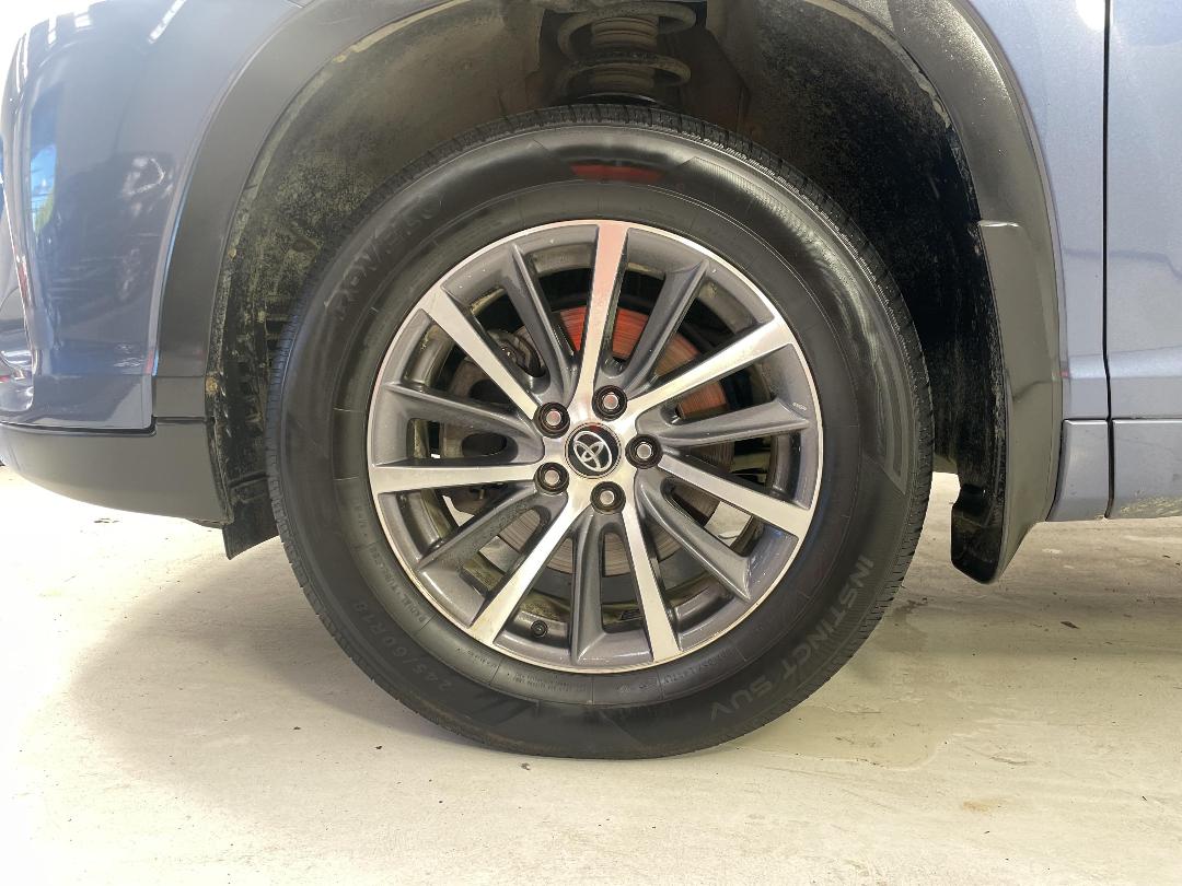 Photo '10' of Toyota Highlander