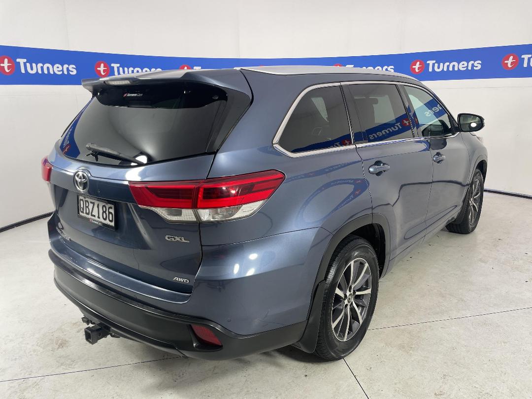 Photo '7' of Toyota Highlander