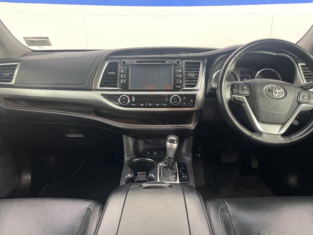 Photo '17' of Toyota Highlander